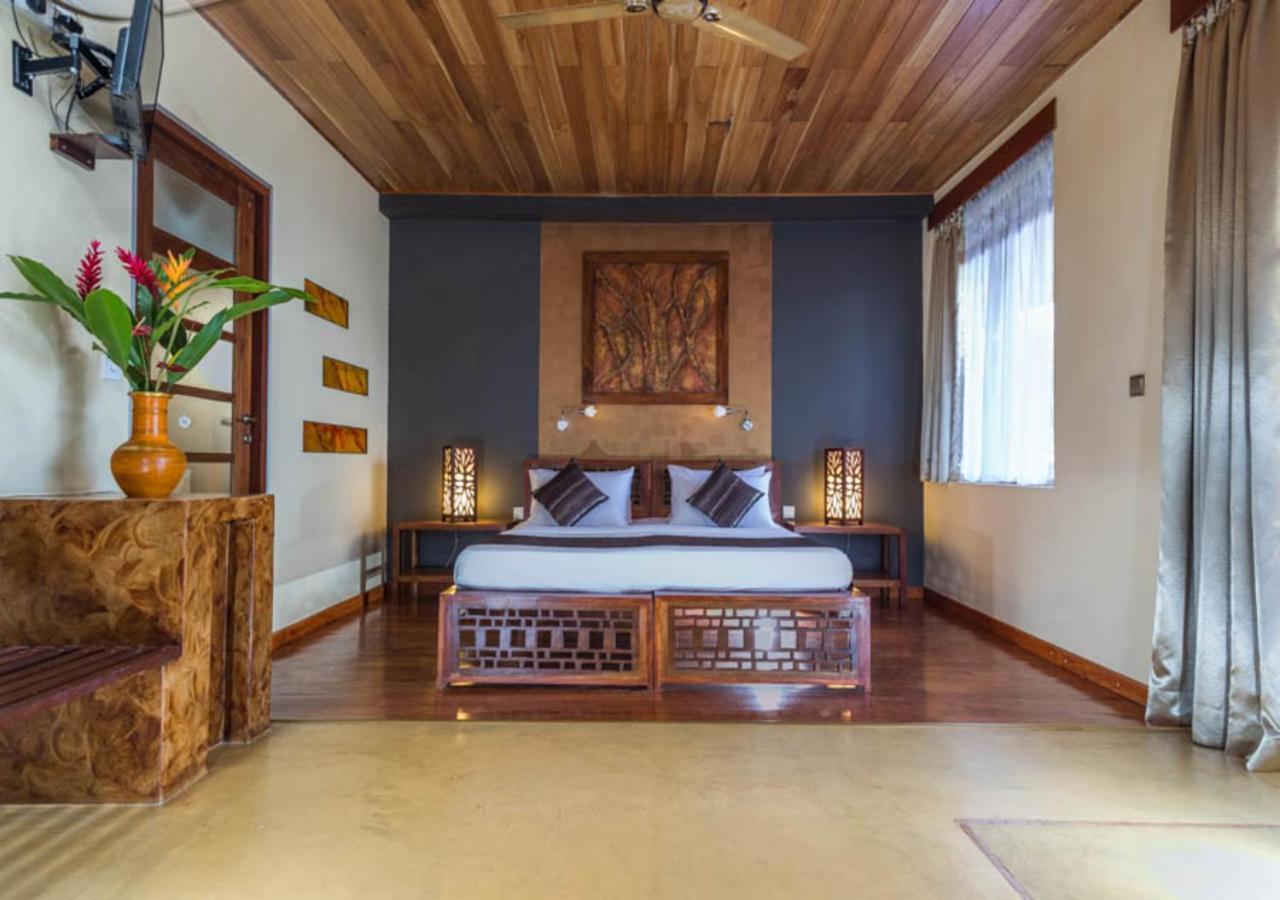 Yasmin Hill Longevity Resort - Hotel Galavilla Канди Экстерьер фото