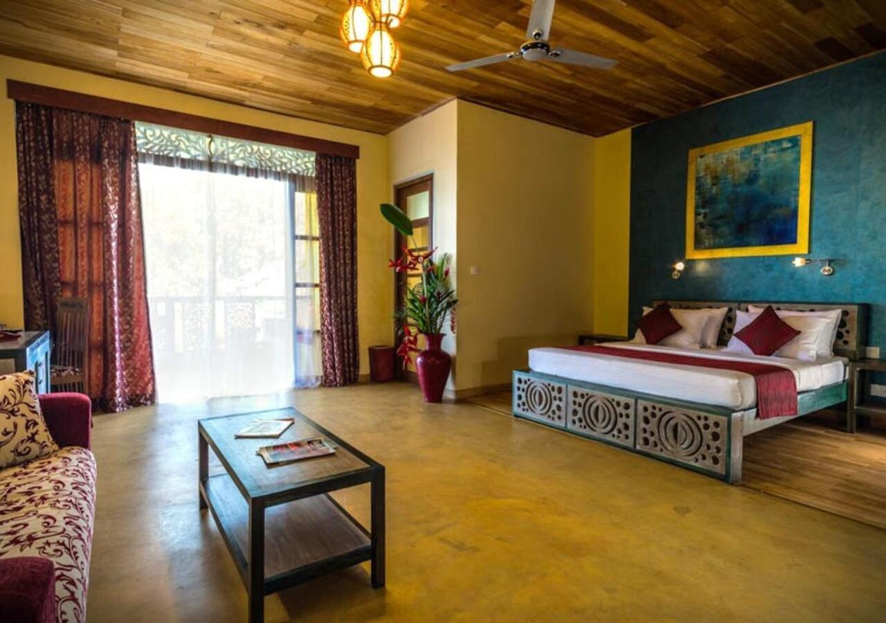 Yasmin Hill Longevity Resort - Hotel Galavilla Канди Экстерьер фото