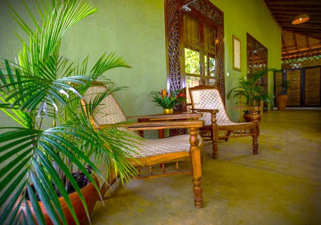 Yasmin Hill Longevity Resort - Hotel Galavilla Канди Экстерьер фото