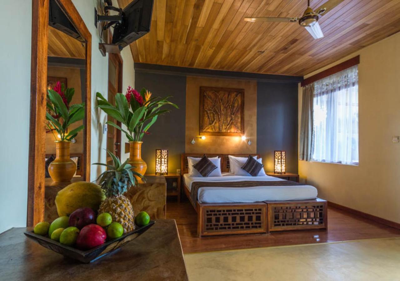 Yasmin Hill Longevity Resort - Hotel Galavilla Канди Экстерьер фото