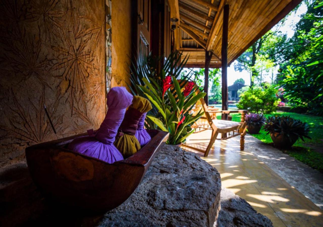 Yasmin Hill Longevity Resort - Hotel Galavilla Канди Экстерьер фото