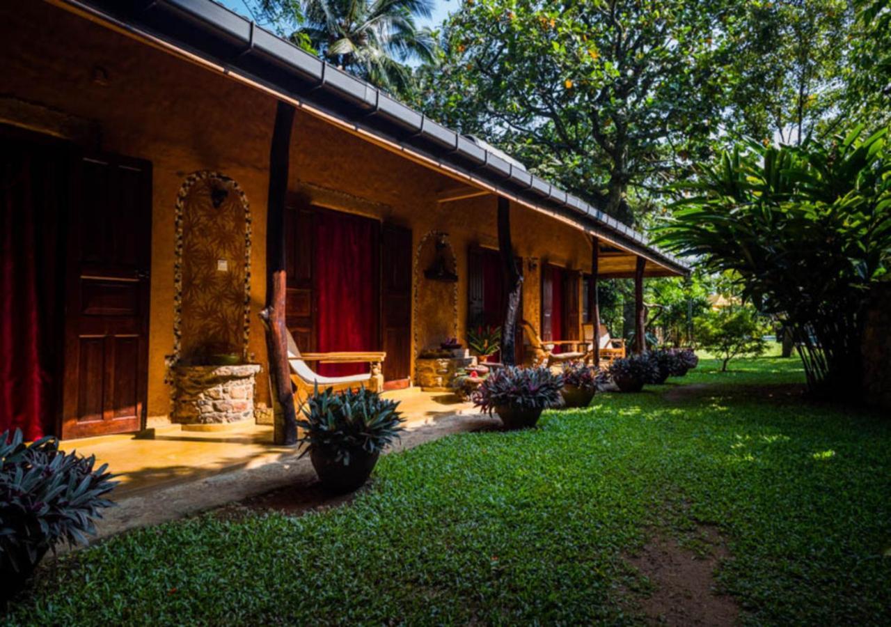 Yasmin Hill Longevity Resort - Hotel Galavilla Канди Экстерьер фото